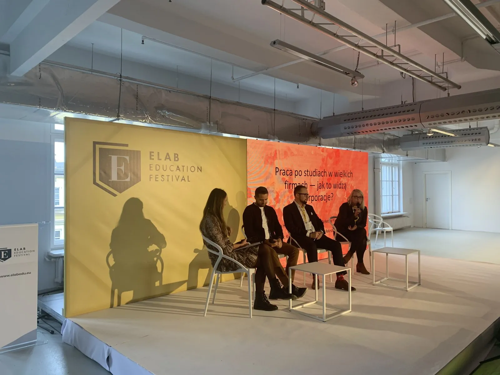 Panel dyskusyjny na scenie Elab Education Festival w Warszawie